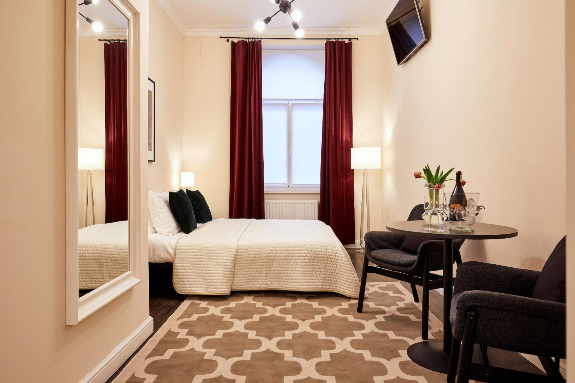Appartement Nice In Old Town 2